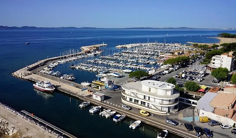 Maison Independante 52 M2, Clim, Wifi Et Jardin La Londe-les-Maures 0*,  Fransa