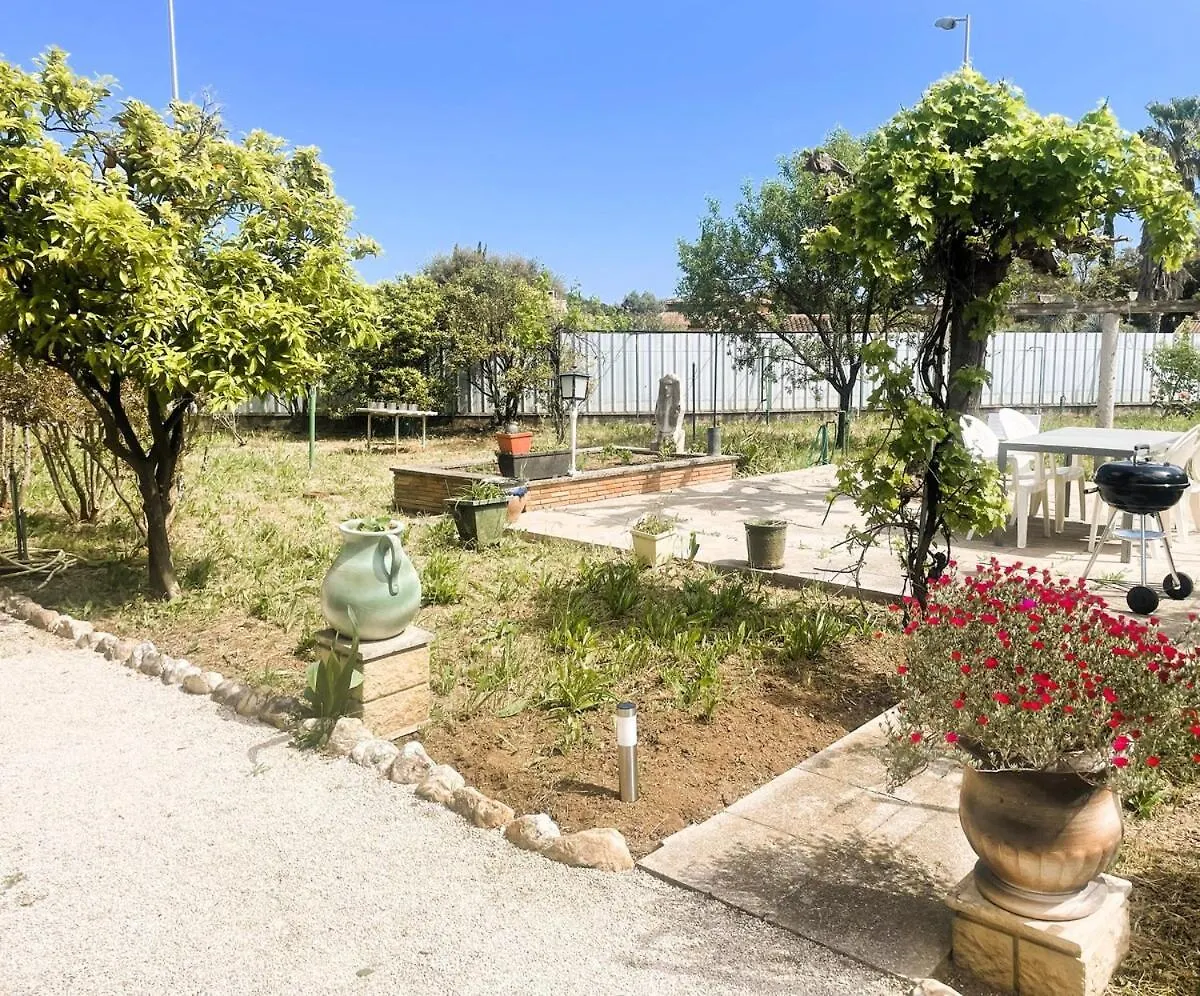 Villa Maison Independante 52 M2, Clim, Wifi Et Jardin La Londe-les-Maures