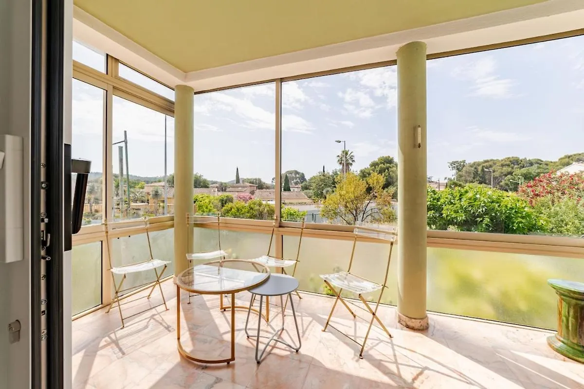 Villa Maison Independante 52 M2, Clim, Wifi Et Jardin La Londe-les-Maures Fransa
